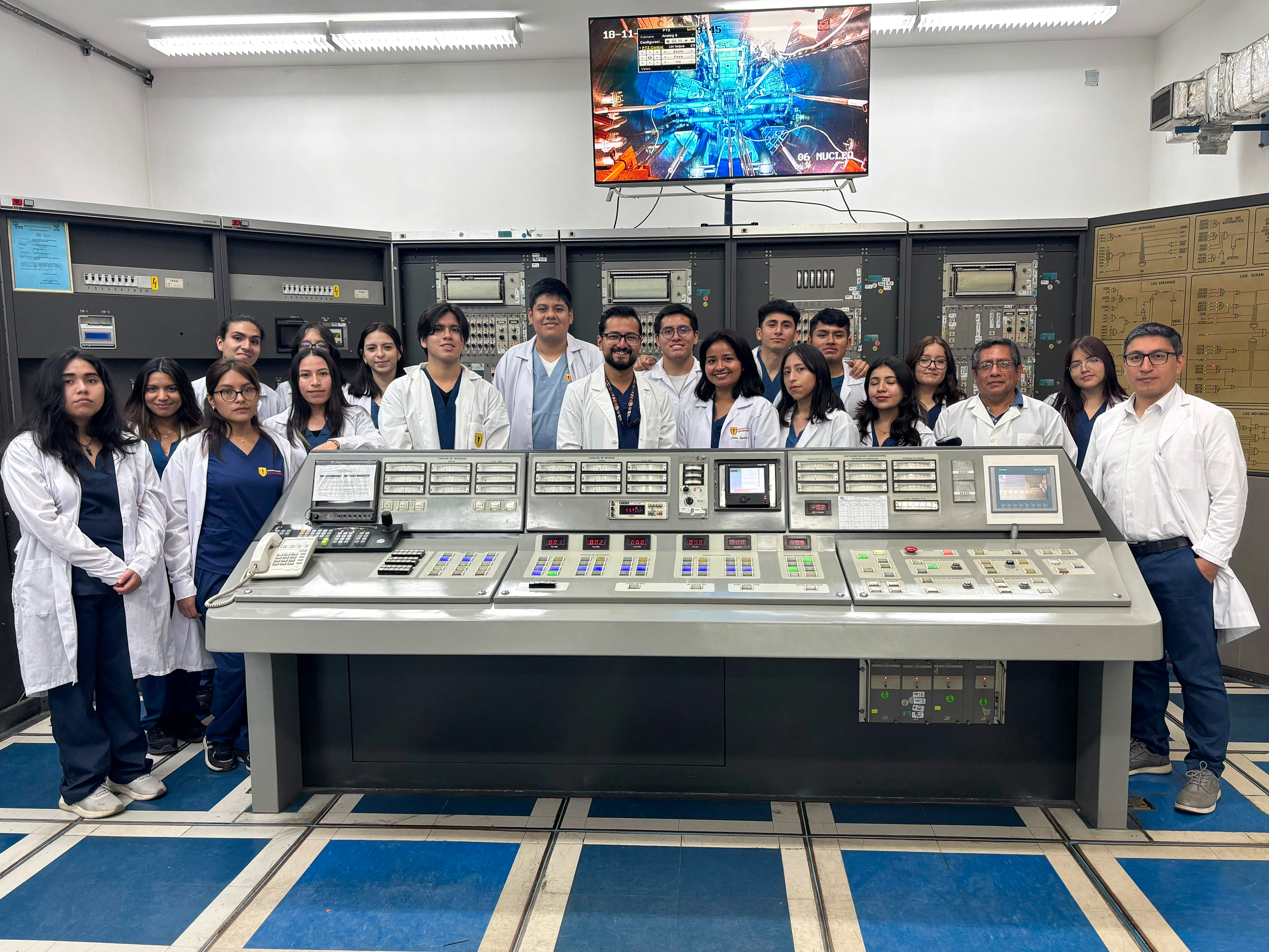 ESTUDIANTES DE RADIOLOGÍA REALIZAN SU PRIMERA VISITA AL CENTRO NUCLEAR «OSCAR MIRO QUESADA DE LA GUERRA»