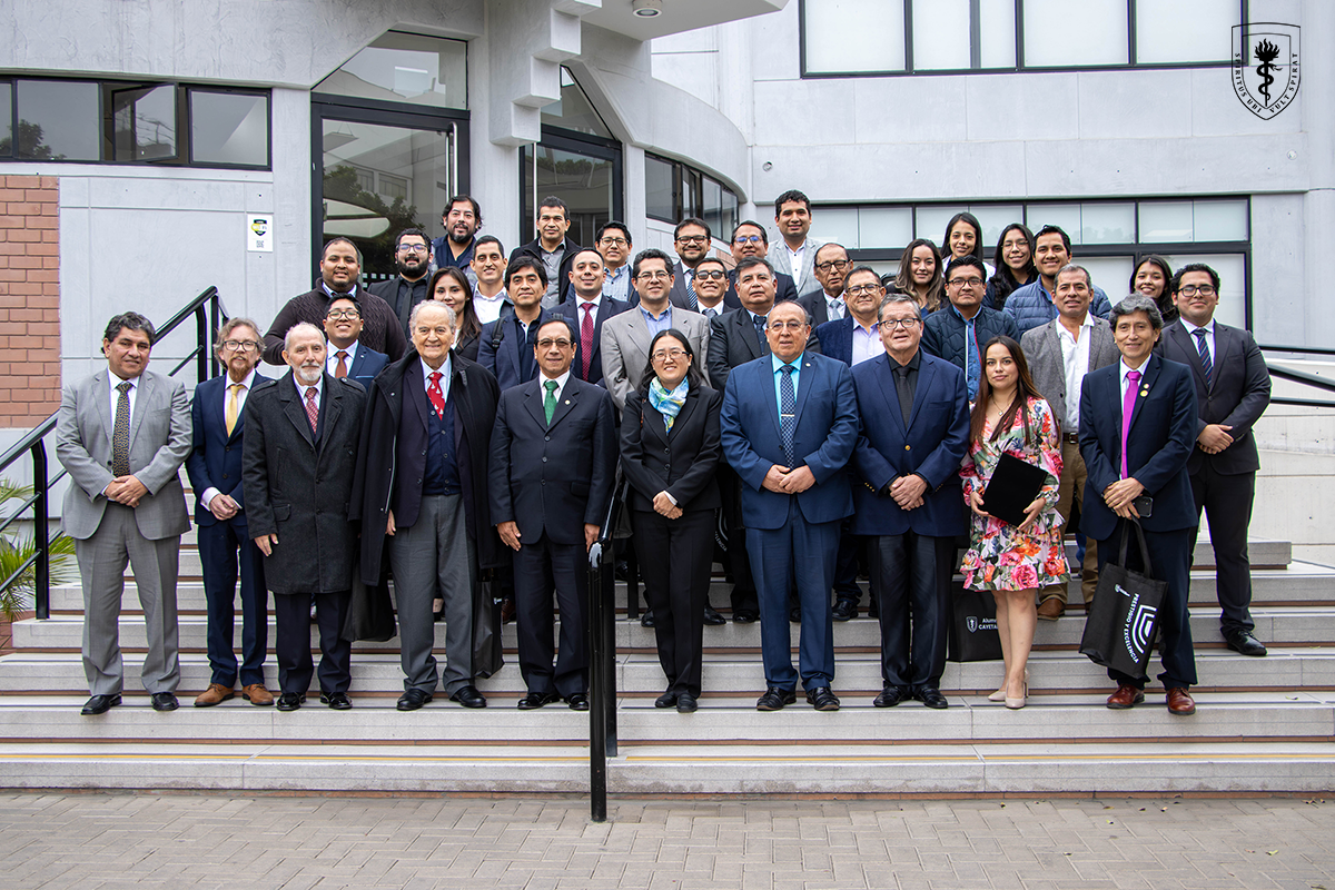 Ceremonia de despedida y reencuentro del Residentado Médico en Cirugía