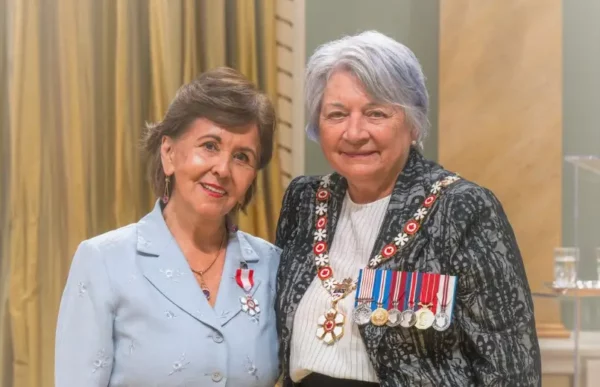 noti-171125-00-famed