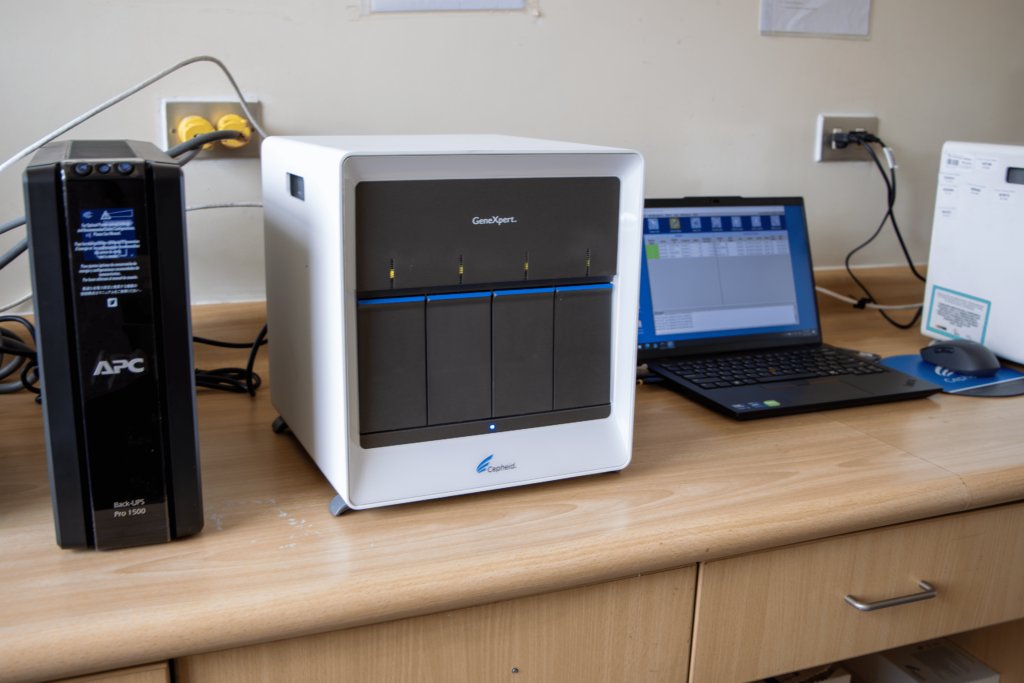 noti-121225-04-famee