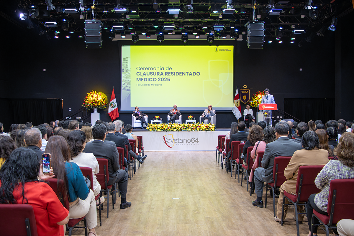 Facultad de Medicina realizó Ceremonia de Clausura Residentado Médico 2025
