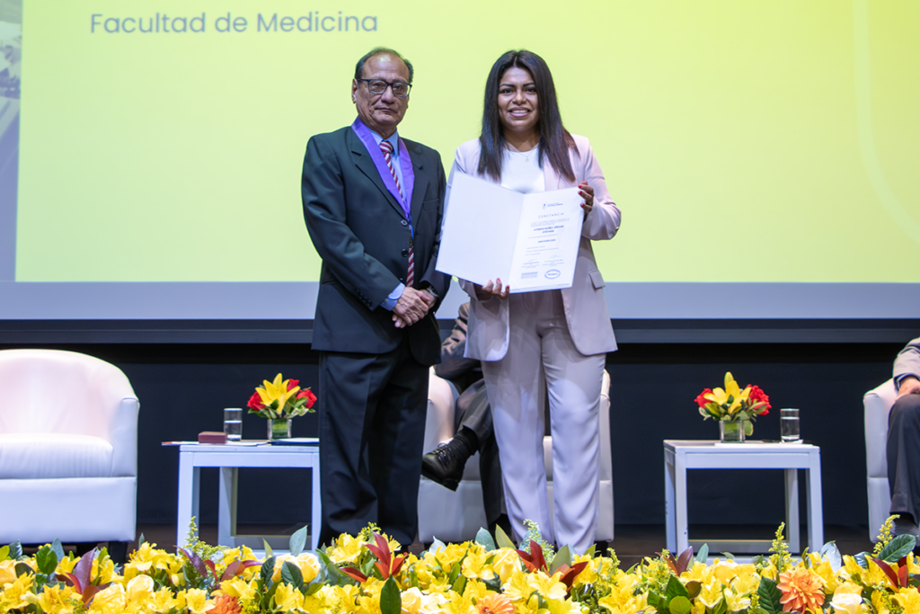 noti-191225-08-famed