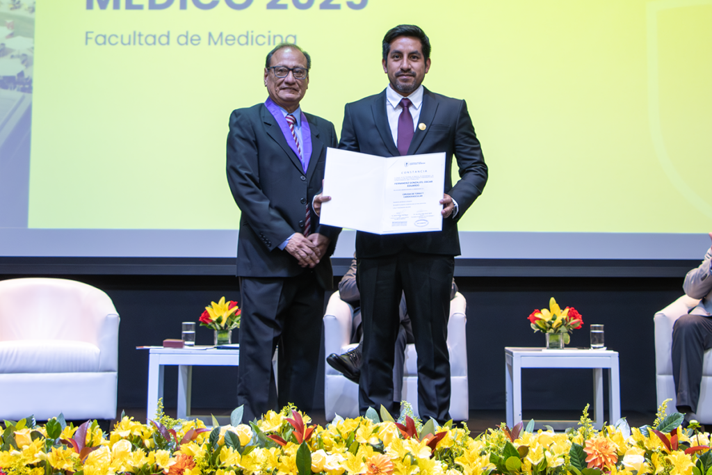 noti-191225-10-famed