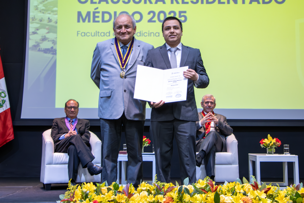 noti-191225-11-famed