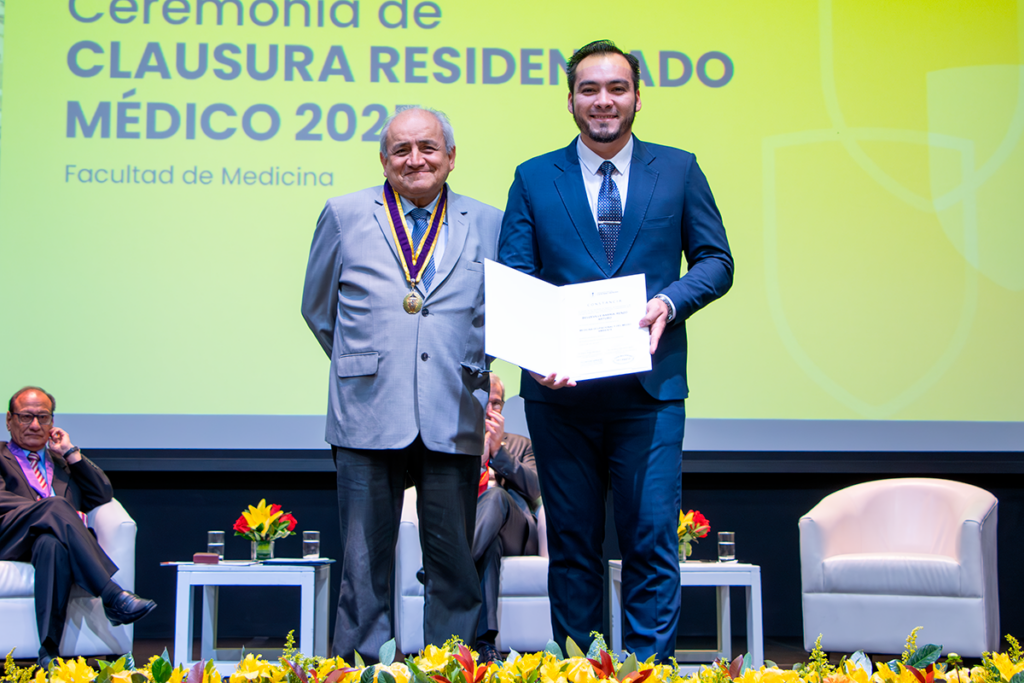 noti-191225-12-famed