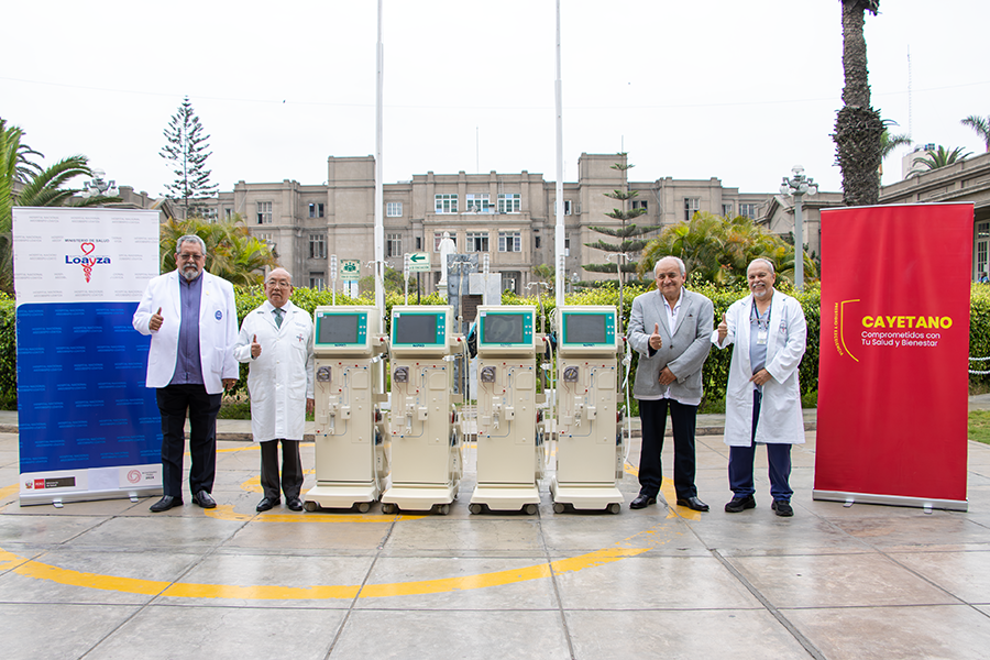 Universidad Peruana Cayetano Heredia realiza significativa donación de equipos de hemodiálisis al Hospital Nacional Arzobispo Loayza