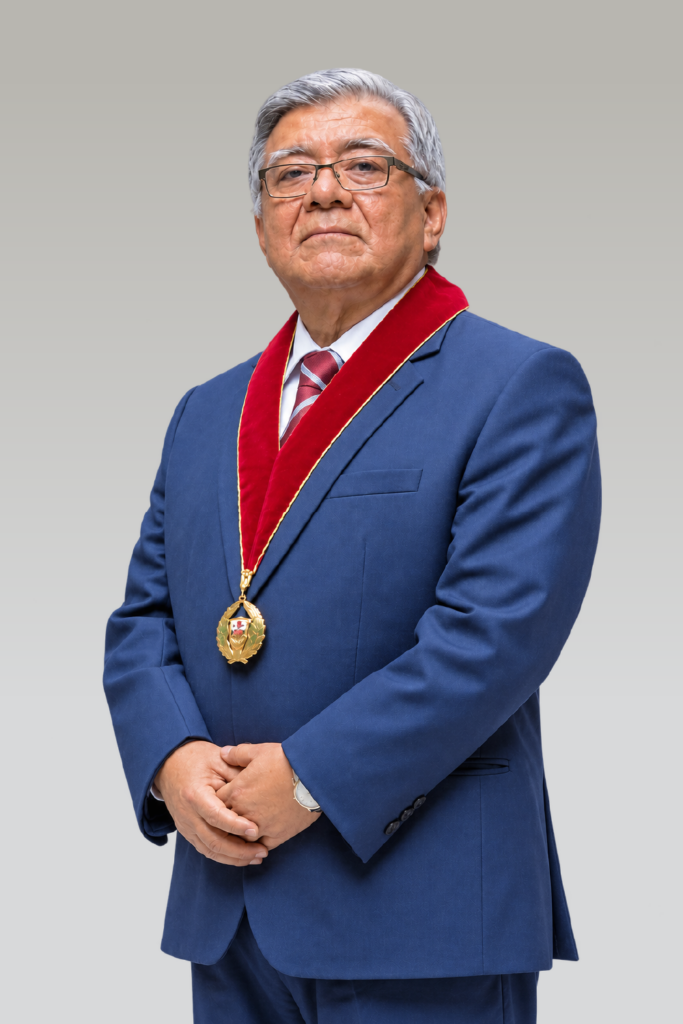 jorge-salvador-pichilingue-decano-12